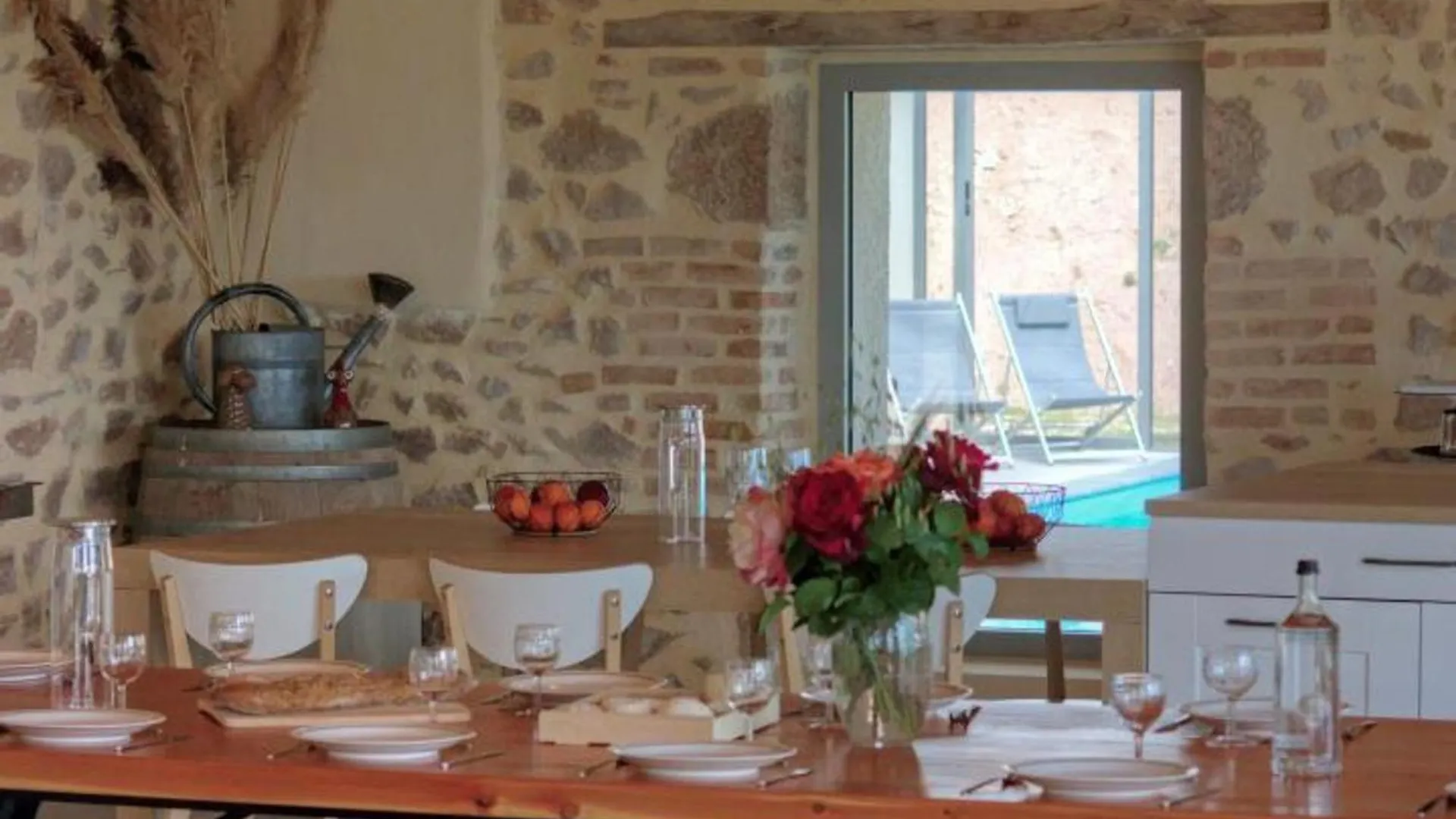 Holiday home Grande Maison Renovee Avec Piscine Chauffee, Salle De Jeux, Pour 14 Pers. A Sail-Les-Bains - Fr-1-496-301