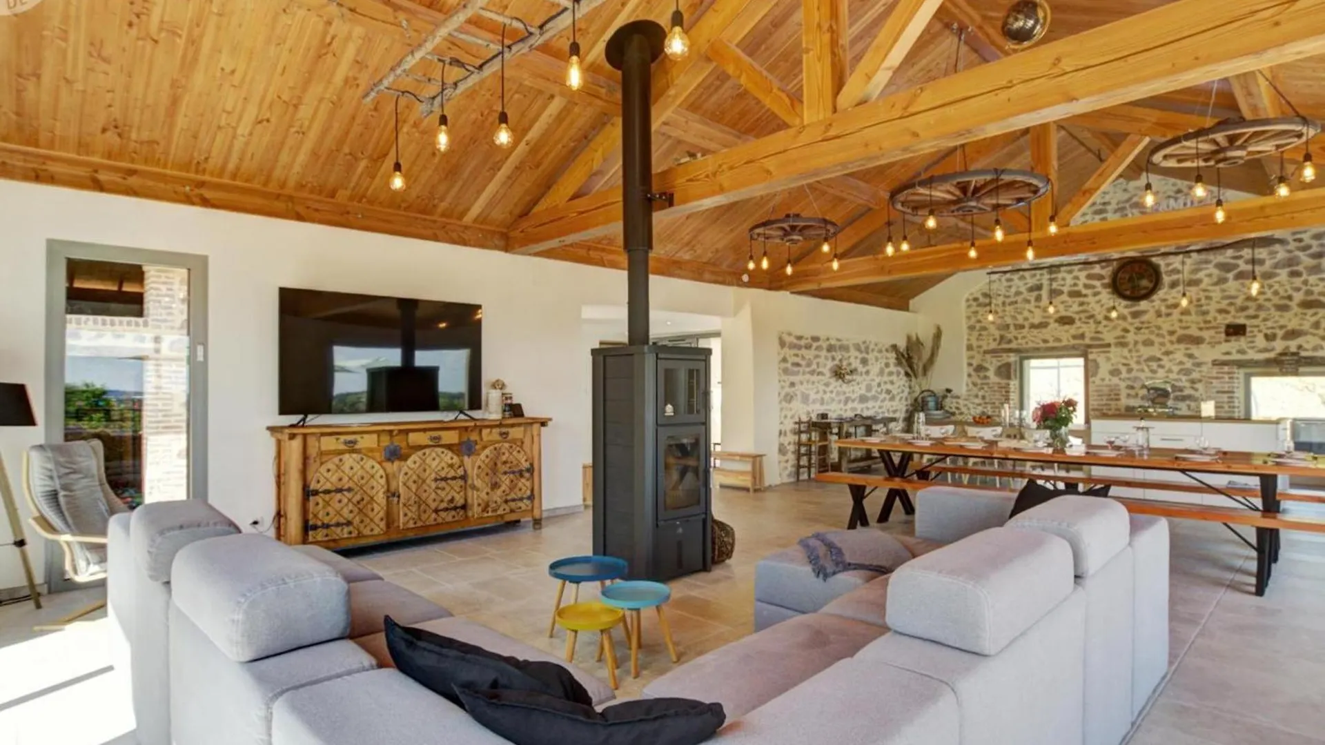 Grande Maison Renovee Avec Piscine Chauffee, Salle De Jeux, Pour 14 Pers. A Sail-Les-Bains - Fr-1-496-301